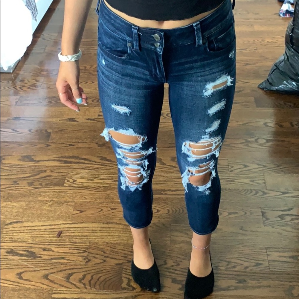 American Eagle Cropped Ripped Jeans